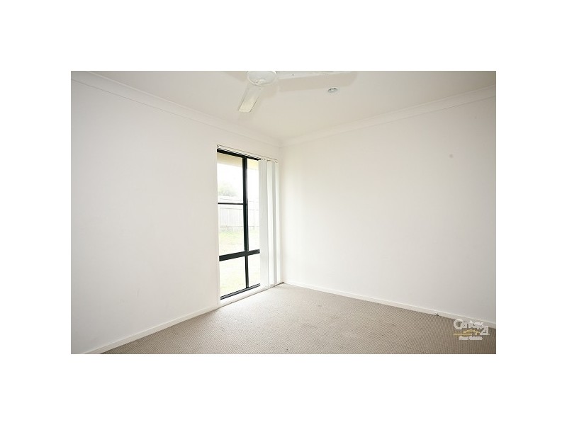 19 Mikaela Court, Kallangur QLD 4503