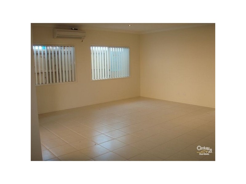25 RAWLINS CR, North Lakes QLD 4509