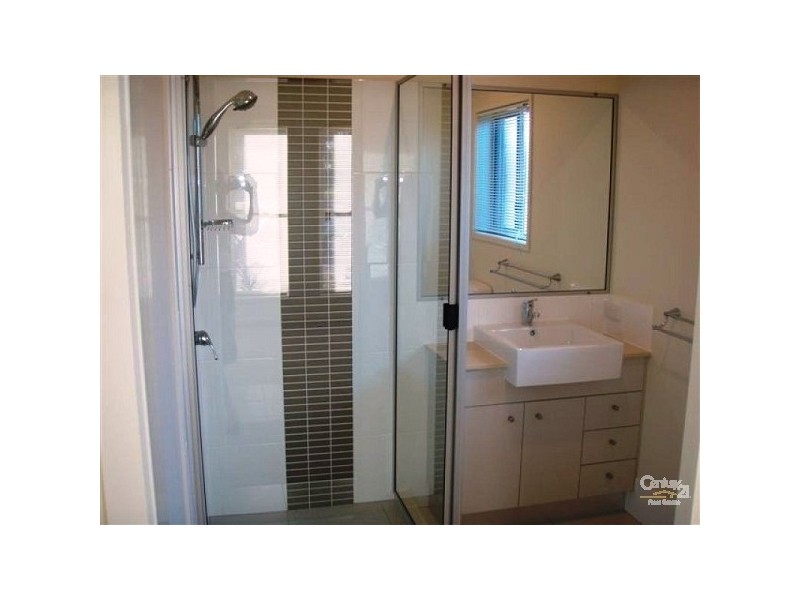 25 RAWLINS CR, North Lakes QLD 4509