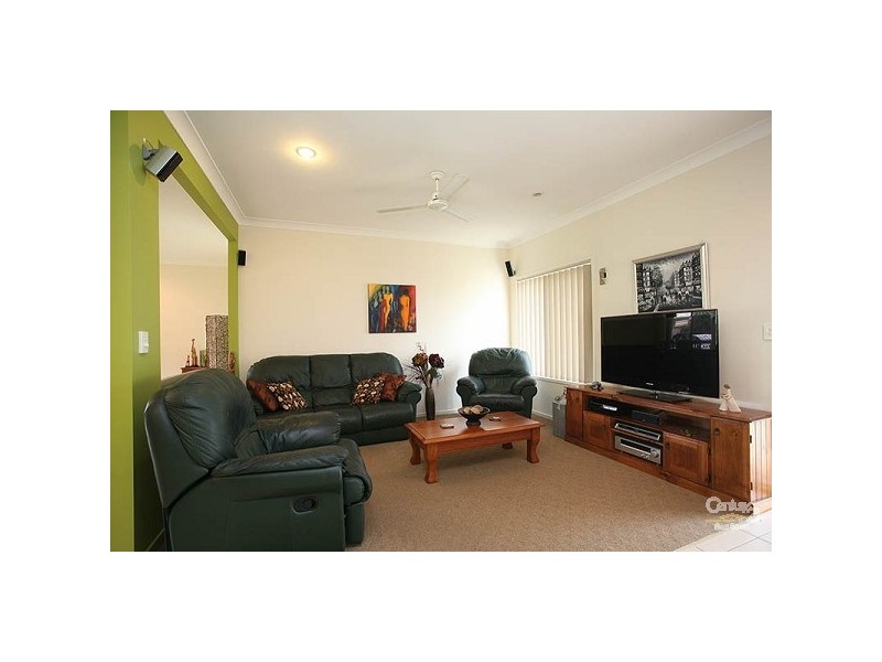 9 CLARENCE ST, Murrumba Downs QLD 4503