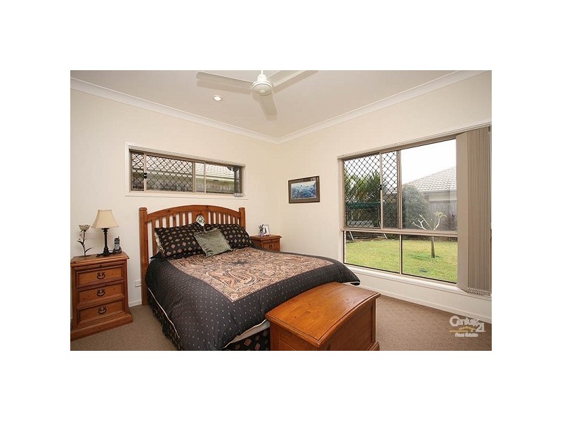 9 CLARENCE ST, Murrumba Downs QLD 4503