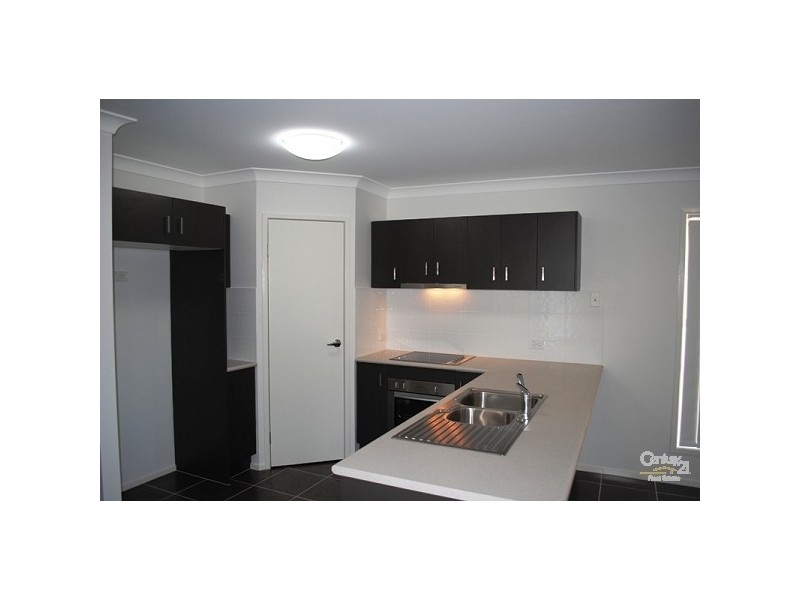 8 Merion Crescent, North Lakes QLD 4509