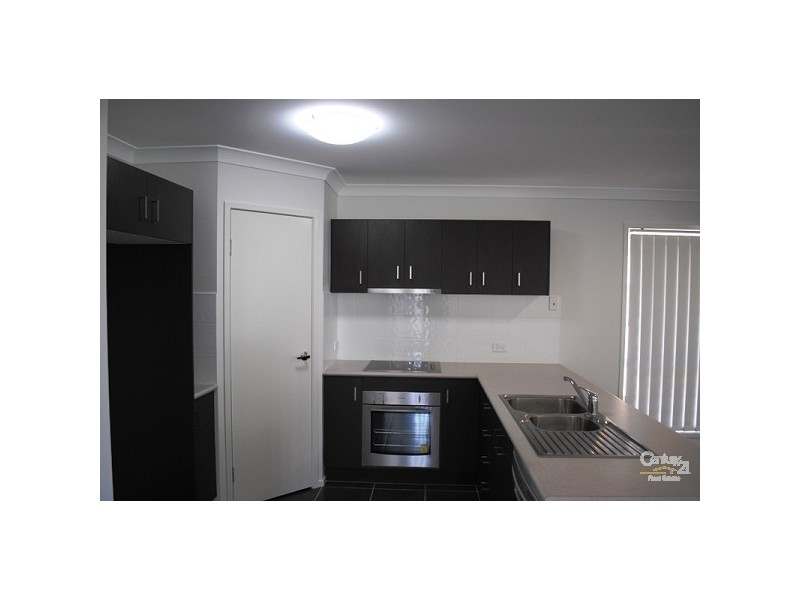 8 Merion Crescent, North Lakes QLD 4509