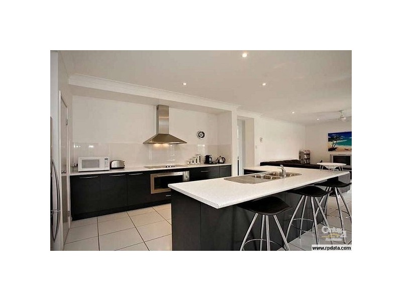 44 Kurrajong Cct, North Lakes QLD 4509