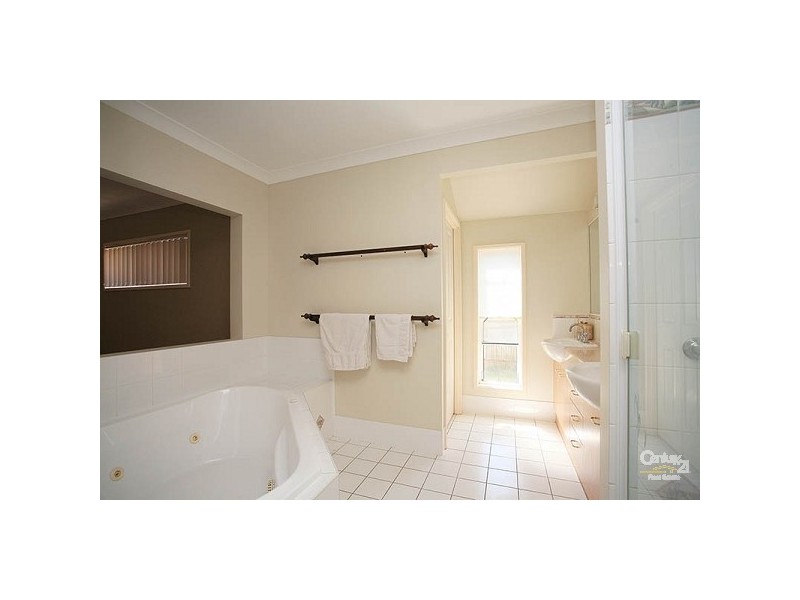 19 Heathcote Avenue, North Lakes QLD 4509