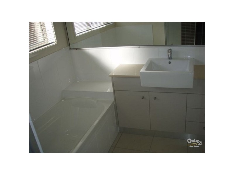 25 Rawlins Crescent, North Lakes QLD 4509