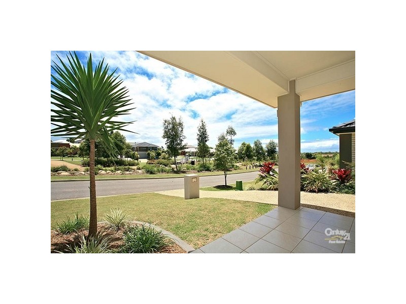 25 Rawlins Crescent, North Lakes QLD 4509