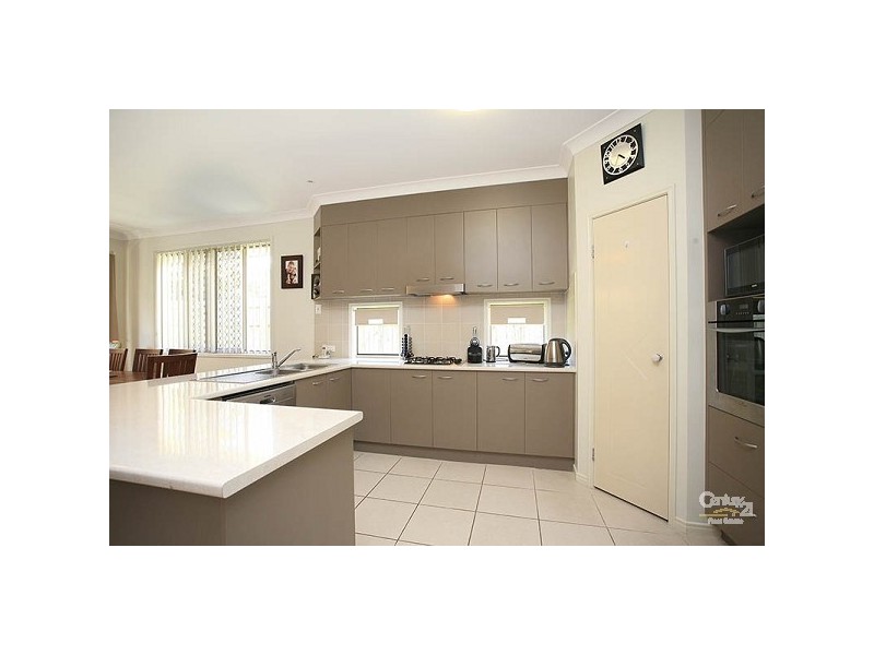 6 Millettia Close, North Lakes QLD 4509