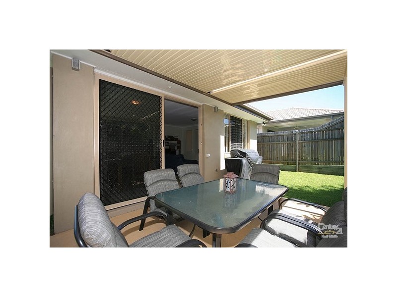 6 Millettia Close, North Lakes QLD 4509