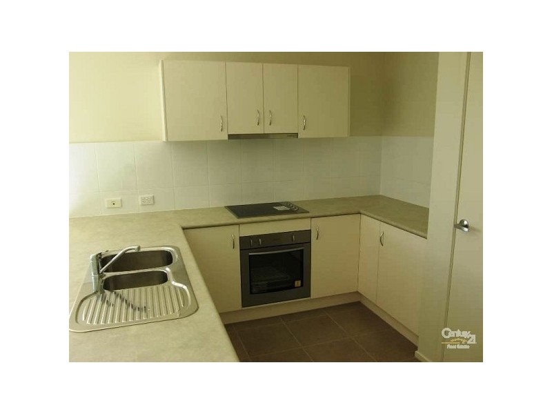 18 Williams Crescent, North Lakes QLD 4509