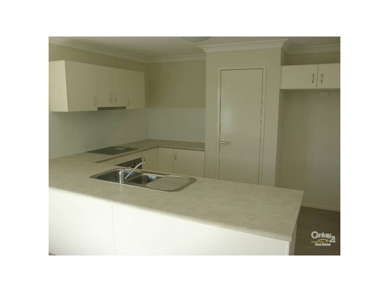 18 Williams Crescent, North Lakes QLD 4509