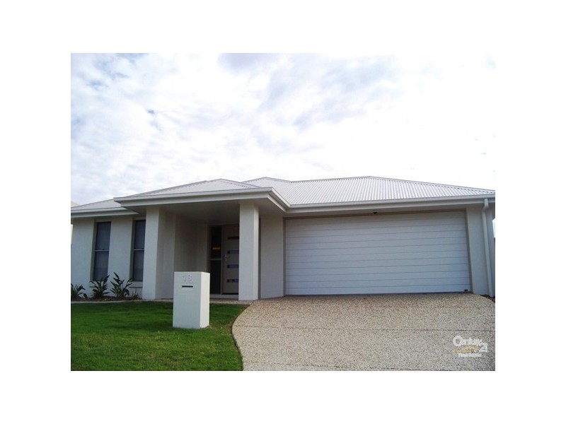 18 Williams Crescent, North Lakes QLD 4509