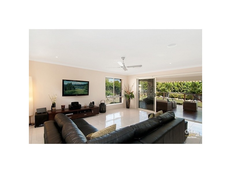 2 TURNSTONE CCT, North Lakes QLD 4509