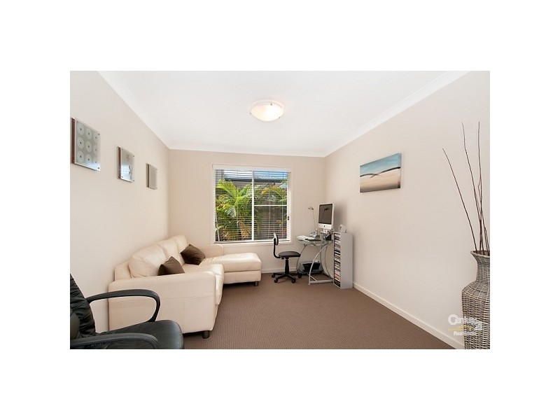 2 TURNSTONE CCT, North Lakes QLD 4509
