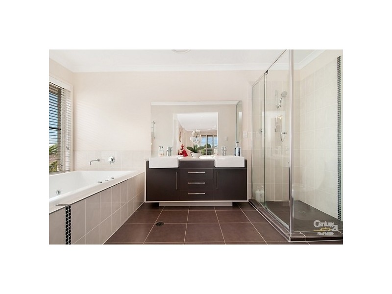 2 TURNSTONE CCT, North Lakes QLD 4509