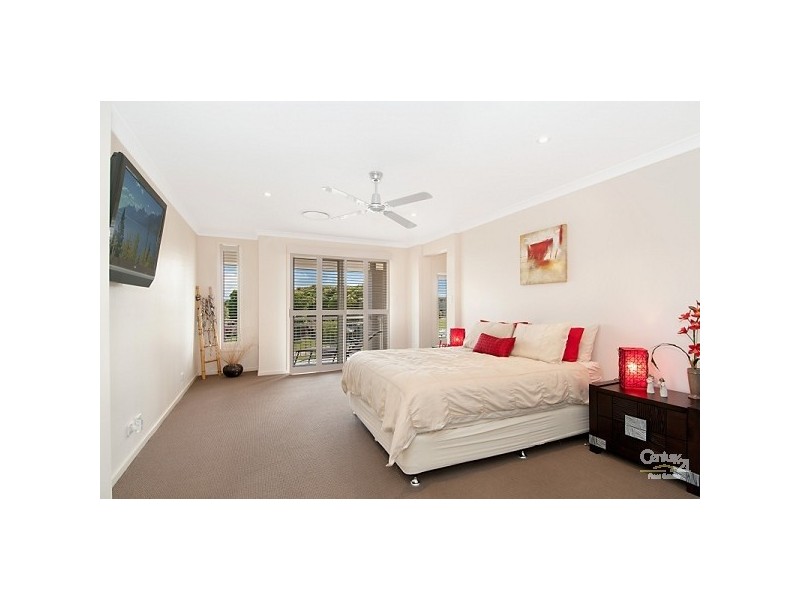 2 TURNSTONE CCT, North Lakes QLD 4509