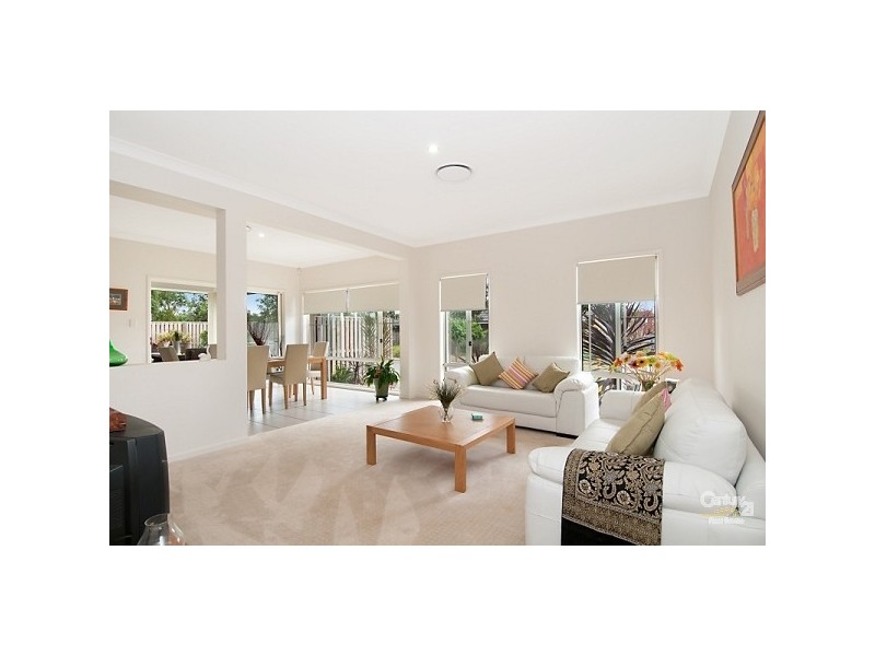 27 Langer Circuit, North Lakes QLD 4509