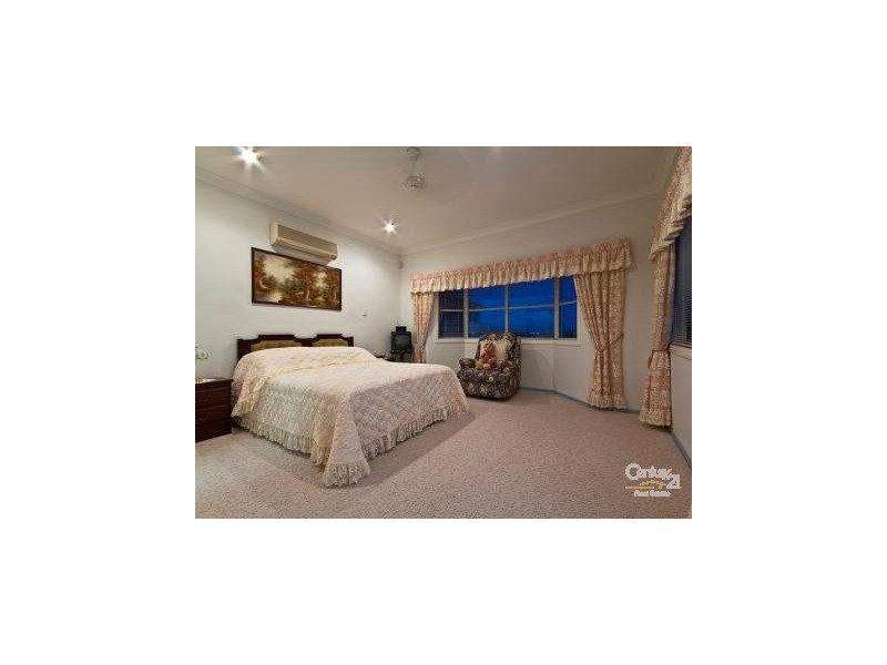 3 Dorchester, Murrumba Downs QLD 4503