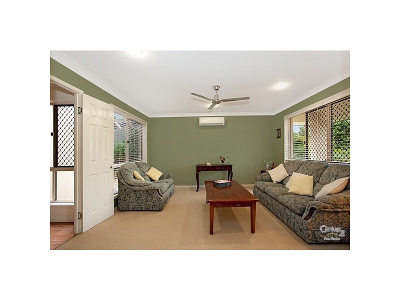 5 DOTTEREL CR, North Lakes QLD 4509