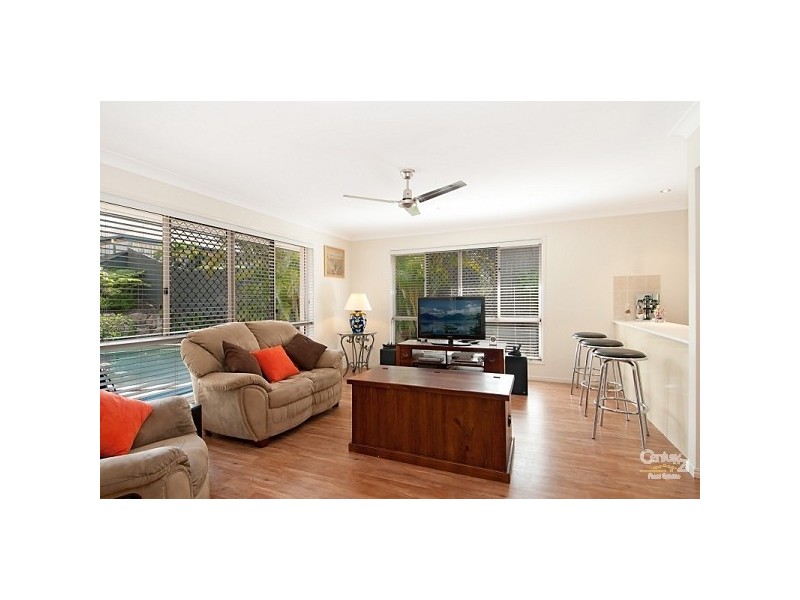 5 DOTTEREL CR, North Lakes QLD 4509