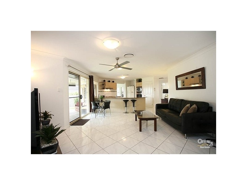 4 Morwell Crescent, North Lakes QLD 4509