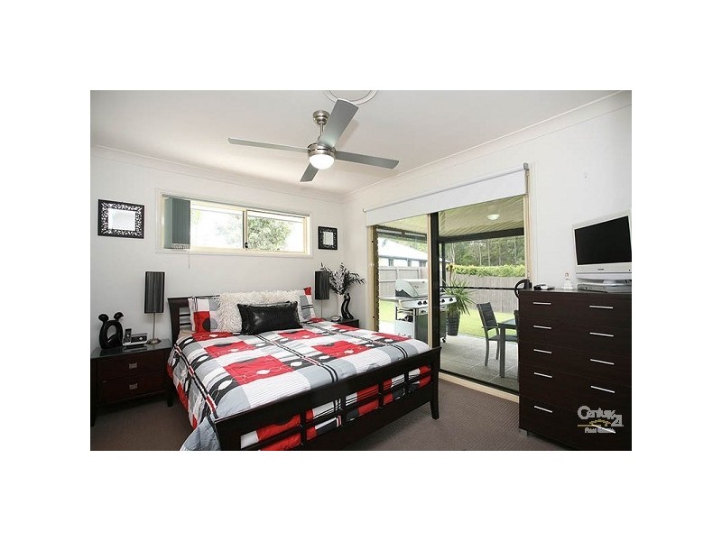 4 Morwell Crescent, North Lakes QLD 4509
