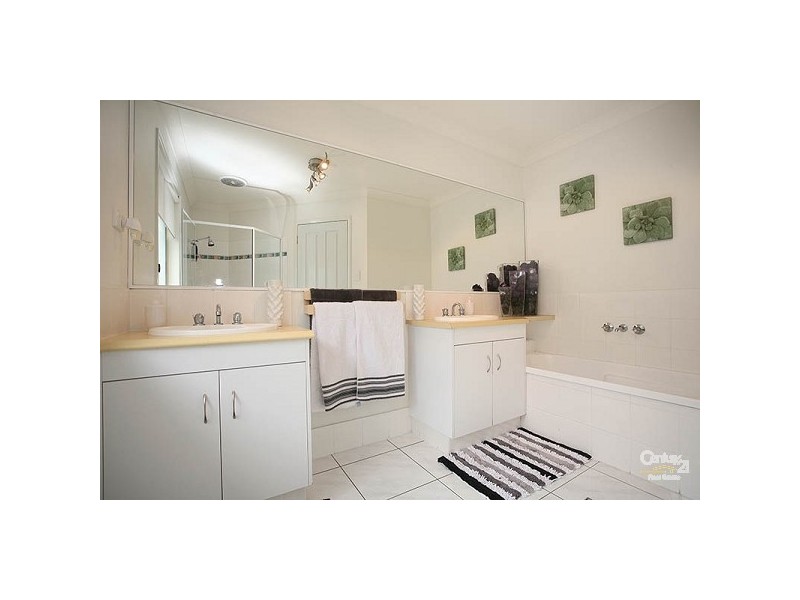 4 Morwell Crescent, North Lakes QLD 4509