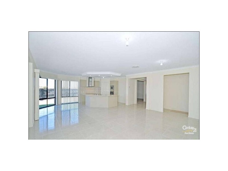 23 Eaton Close, North Lakes QLD 4509