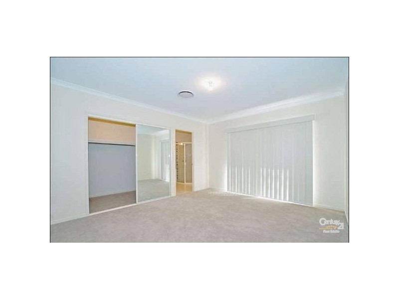 23 Eaton Close, North Lakes QLD 4509