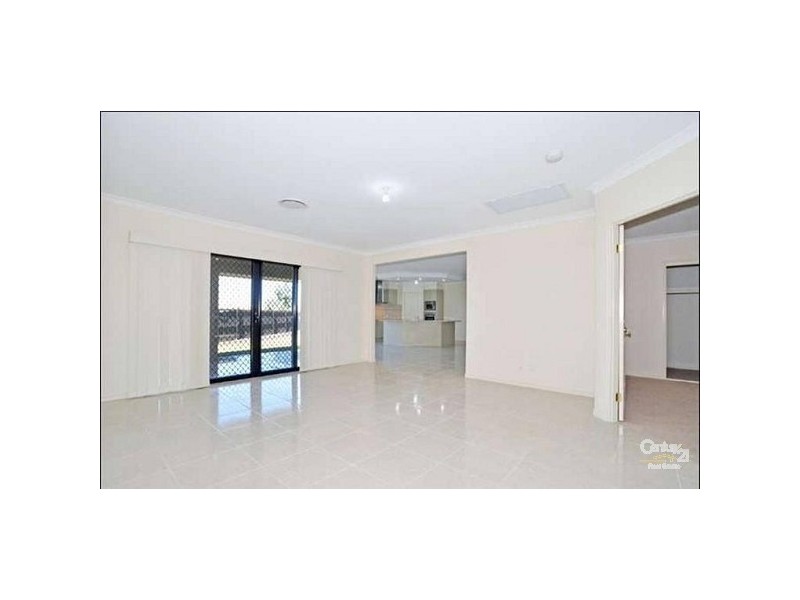 23 Eaton Close, North Lakes QLD 4509