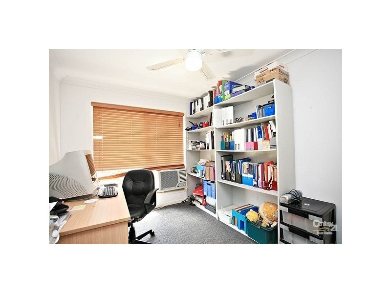 15 Swordgrass Court, Kallangur QLD 4503