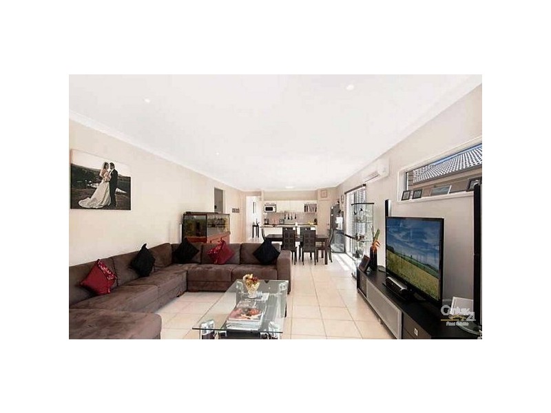 21 Kowari Cres, North Lakes QLD 4509