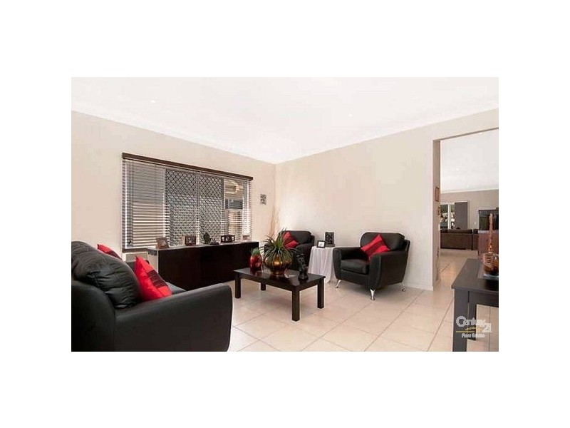 21 Kowari Cres, North Lakes QLD 4509