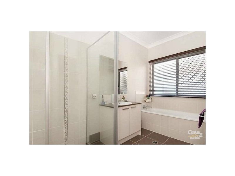 21 Kowari Cres, North Lakes QLD 4509