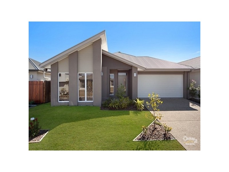 33 Riviera Crescent, North Lakes QLD 4509