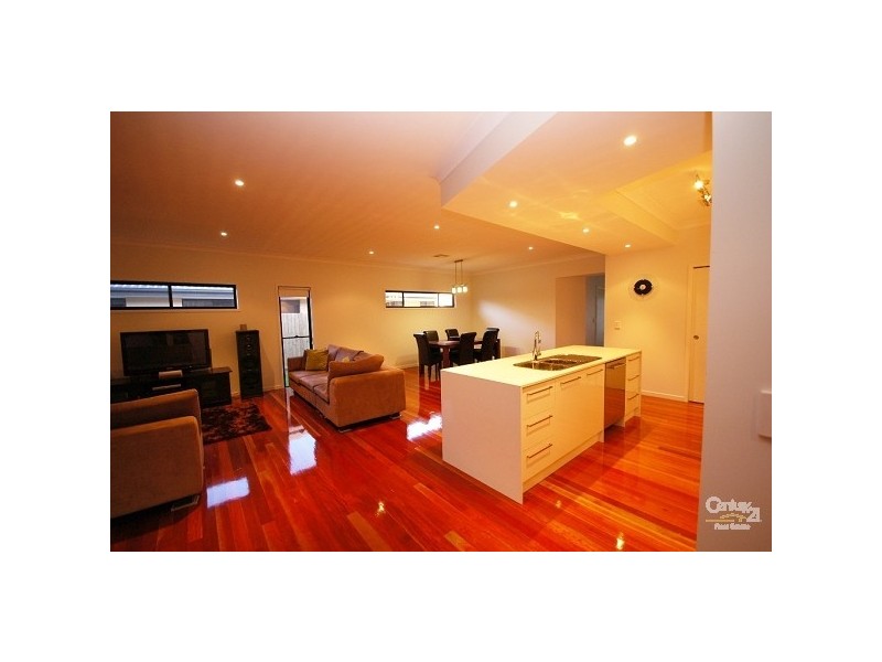 48 Mackintosh Drive, North Lakes QLD 4509