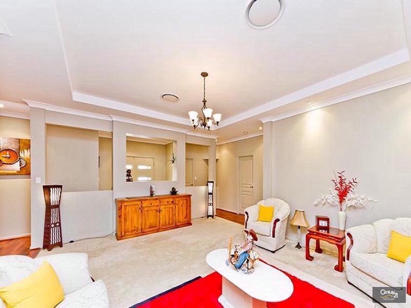 49 Whitecedar Circuit, North Lakes QLD 4509