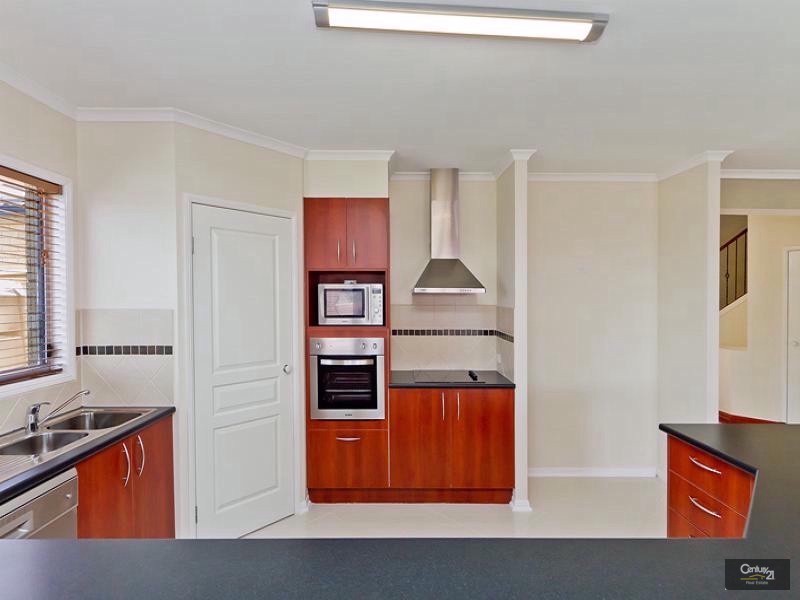 9 Hambelton Crescent, Murrumba Downs QLD 4503