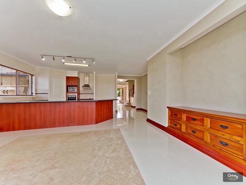 9 Hambelton Crescent, Murrumba Downs QLD 4503