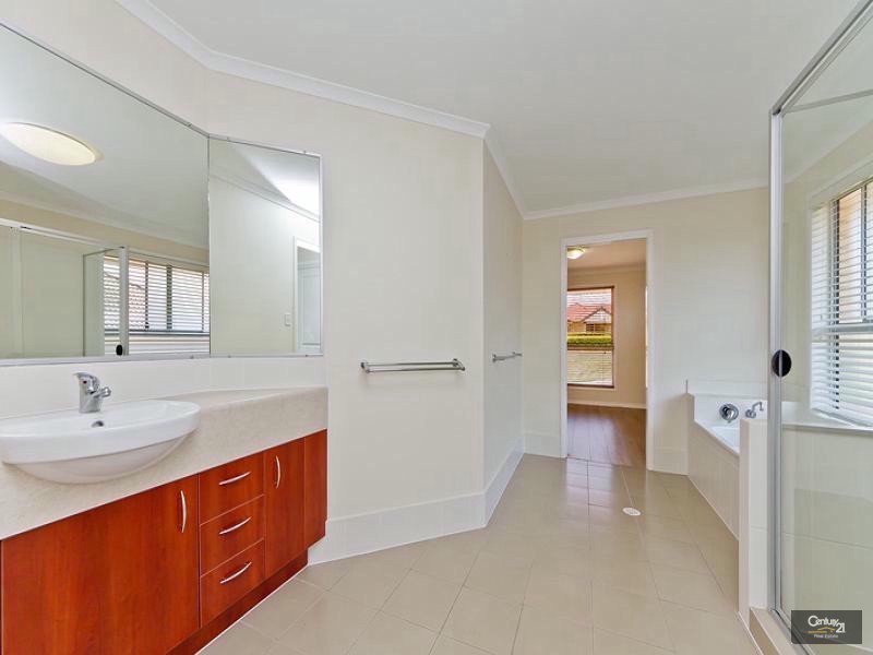 9 Hambelton Crescent, Murrumba Downs QLD 4503