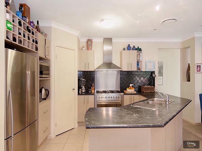 24 Gannet Circuit, North Lakes QLD 4509