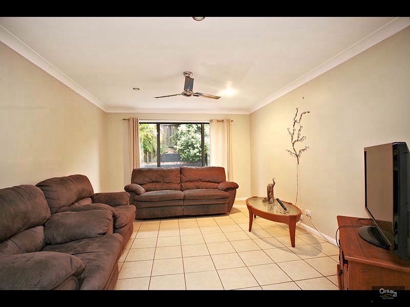 11 Dotterel Crescent, North Lakes QLD 4509
