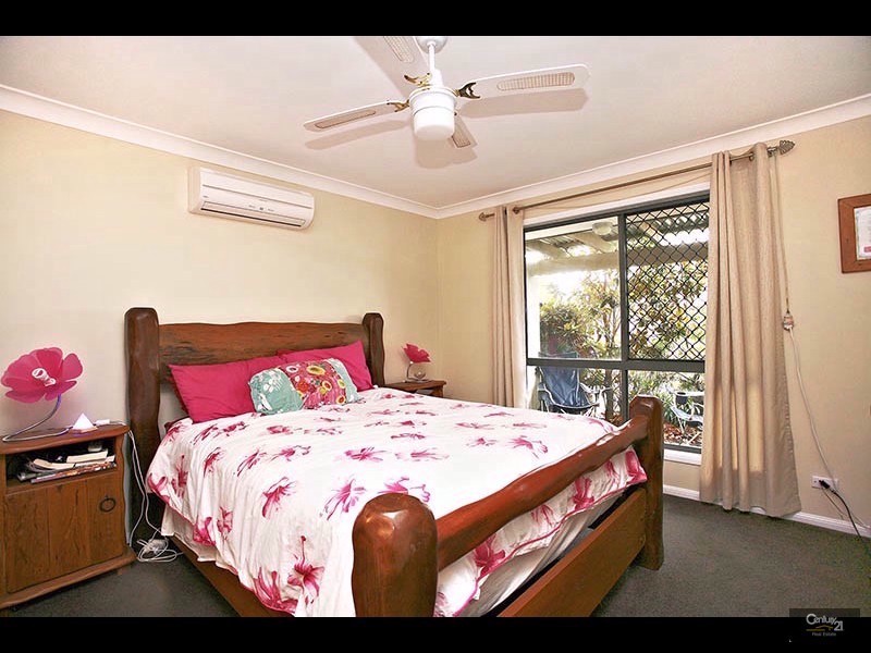 11 Dotterel Crescent, North Lakes QLD 4509