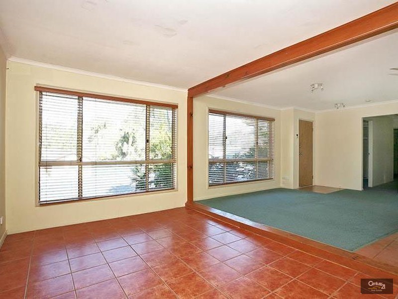 2 Theten Court, Kallangur QLD 4503