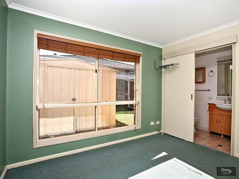 2 Theten Court, Kallangur QLD 4503