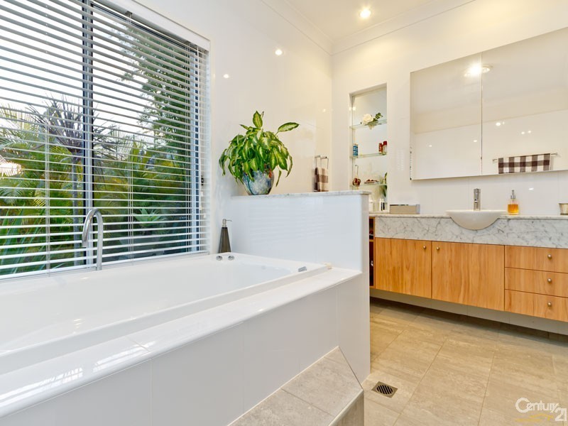 12 Mossglen Close, Murrumba Downs QLD 4503