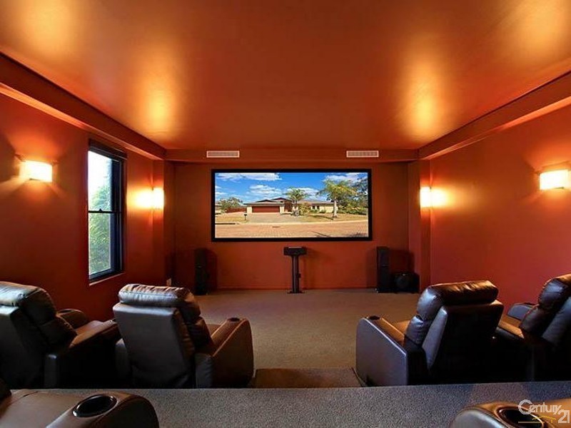 9 Lough Court, Murrumba Downs QLD 4503