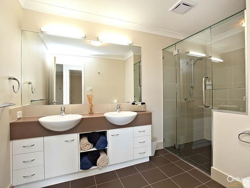 9 Lough Court, Murrumba Downs QLD 4503