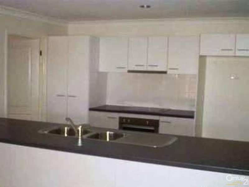 62 Menara Crescent, North Lakes QLD 4509