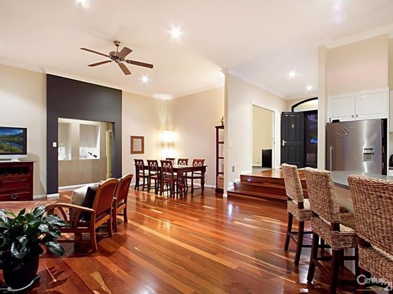 10 Farrington Drive, Murrumba Downs QLD 4503